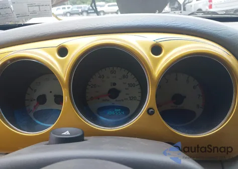 2002 Chrysler Pt Cruiser Limited from USA, damaged, VIN 3C8FY68B92T324323